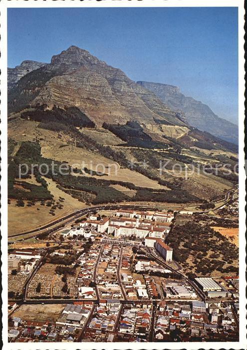 Cape Town Kaapstad Kapstadt Fliegeraufnahme mit Hospital