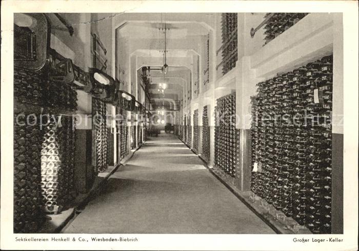 Wiesbaden Biebrich Sektkellerei Henkell & Co Grosser Lagerkeller