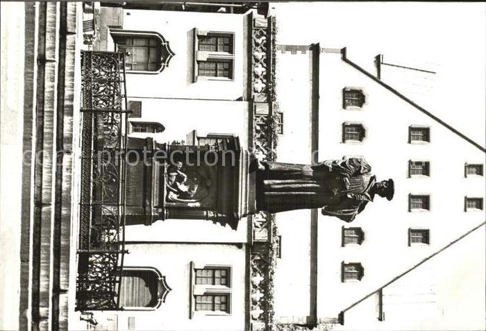 Eisleben Lutherdenkmal Rathaus