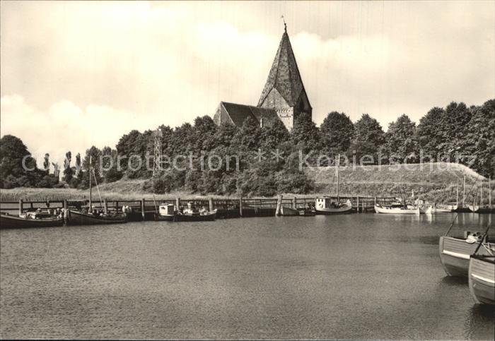 Poel Insel Kirchdorf Blick zur Wehrkirche