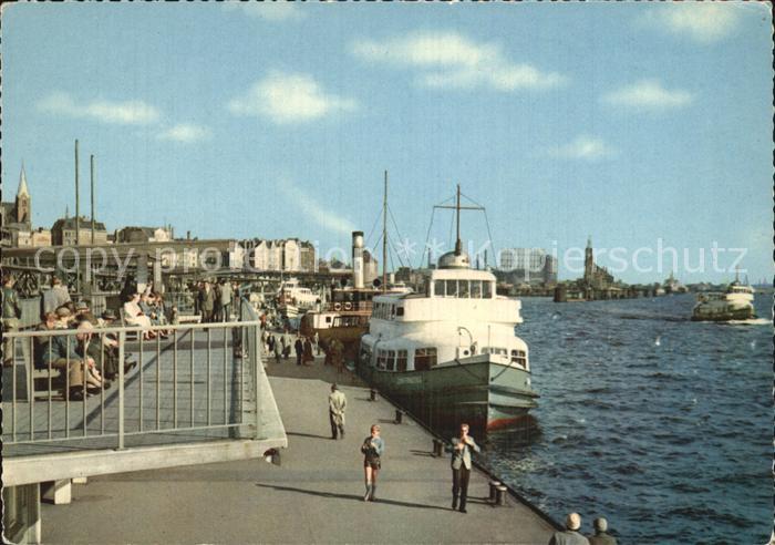 HAMBURG CITY Sankt Pauli Landungsbruecken