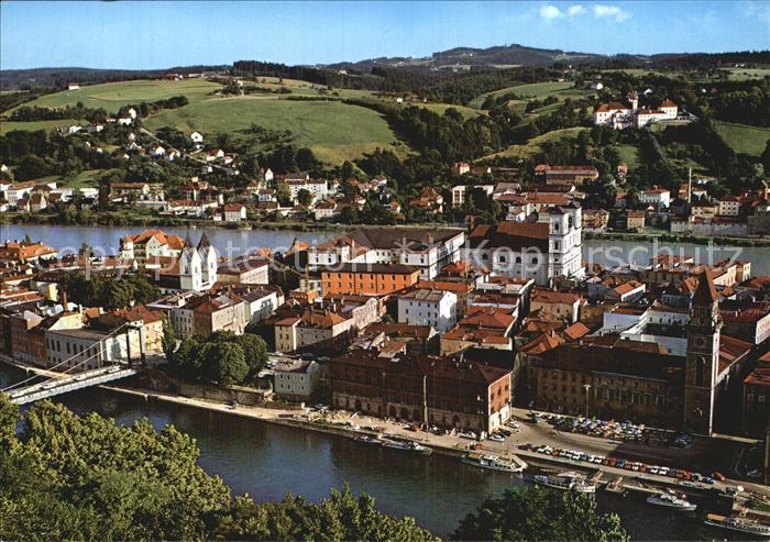 PAssAU Bayern Blick von Oberhaus auf Altstadt mit Donau und Inn