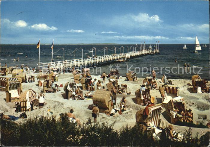 Scharbeutz Ostseebad Strand mit Seebruecke