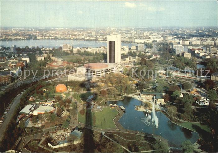 HAMBURG  CITY Blick vom Fernsehturm auf Planten un Blomen Congress Centrum und A