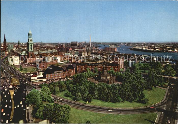 HAMBURG  CITY Blick auf Stadt und Hafen