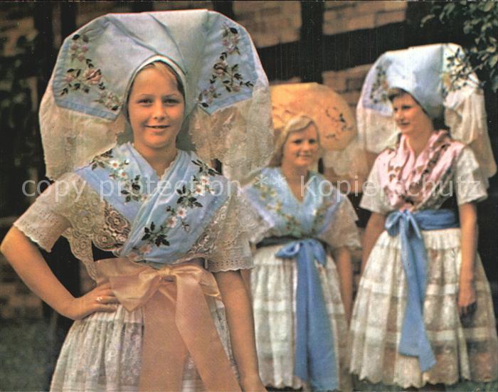 Trachten Niedersorbische Festtracht Burg Spreewa