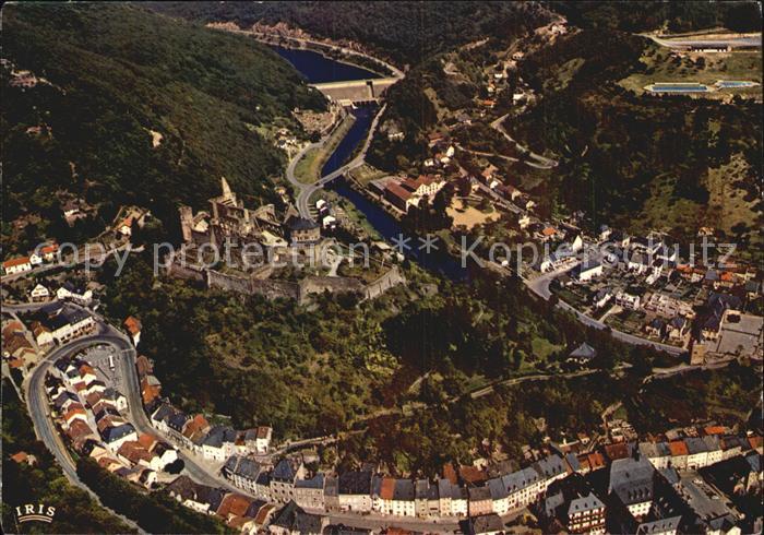 Vianden Fliegeraufnahme mit Schloss
