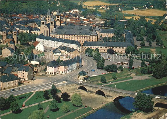 Echternach Fliegeraufnahme mit Kirche und Bruecke