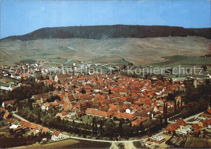 Iphofen Fliegeraufnahme Weinstadt mit Schwanberg