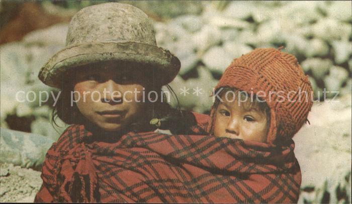 Cuzco Country Moman with Kid