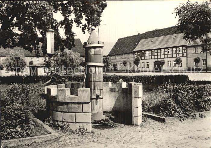 Uebigau Elster Marktplatz Brunnen