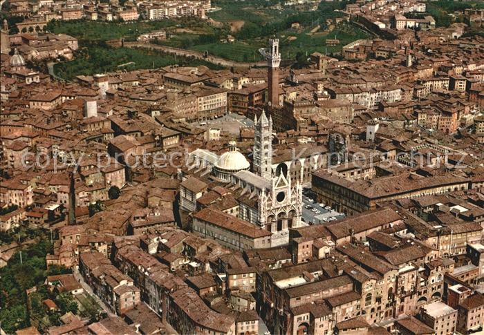 Siena Cattedrale ed il Palazzo Pubblico Veduta aerea