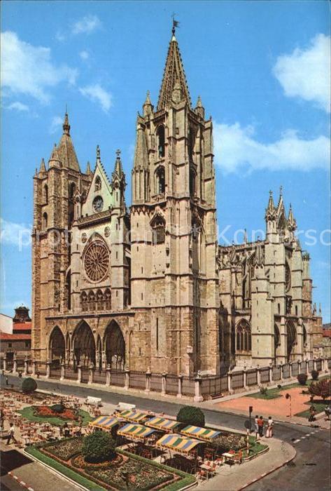 Leon Castilla y Leon Fachada principal de la Catedral