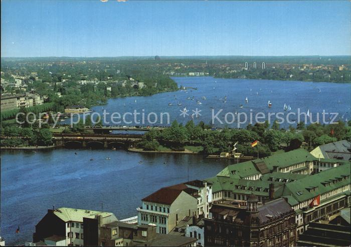 HAMBURG  CITY Fliegeraufnahme mit Binnen und Aussenalster