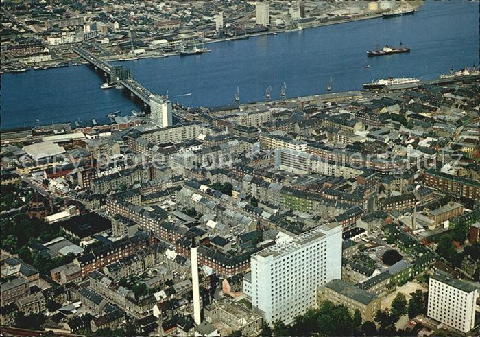 Aalborg mit Hafen Fliegeraufnahme