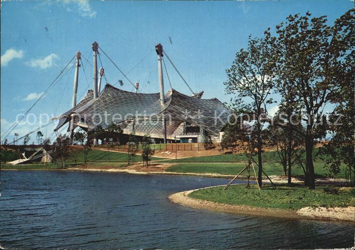 Muenchen Bayern Olympiastadion See