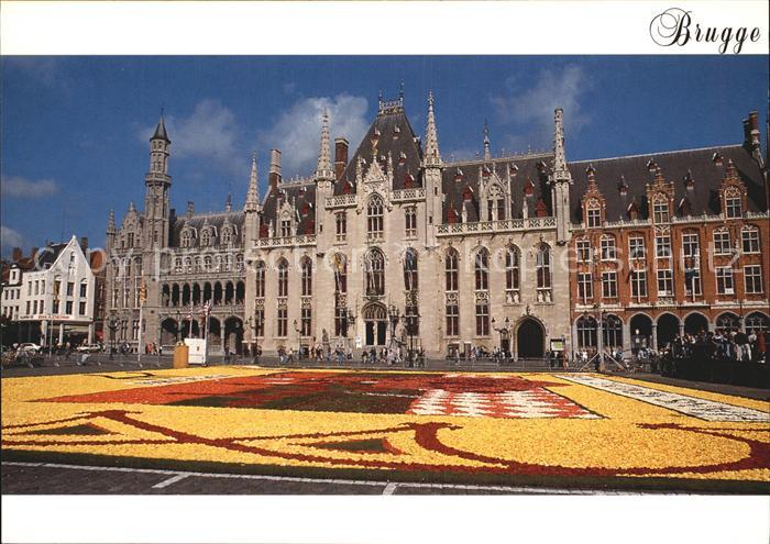 BRUGGE Bruges Belgie Marktplatz Blumenteppich