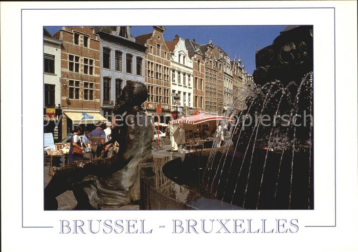 Bruessel Bruxelles Bergstrasse Restaurierte Fassaden Brunnen