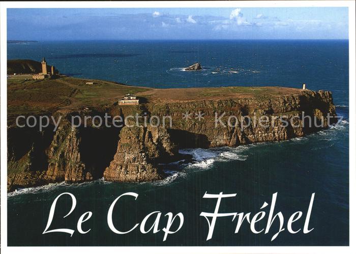 Cap Frehel Cotes d Armor Bretagne Fliegeraufnahme Steilkueste mit Leuchtturm