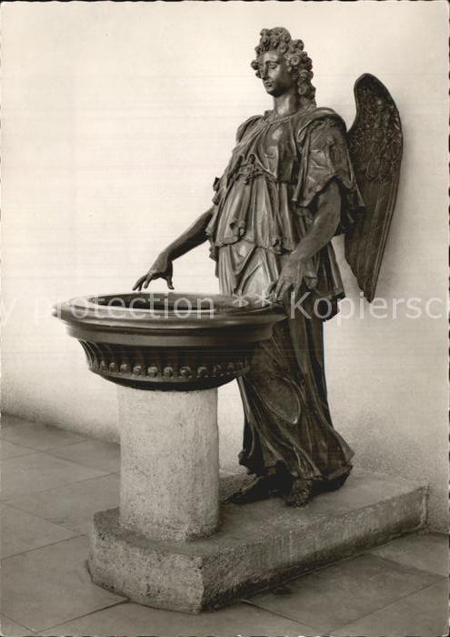 Muenchen Bayern Bronzeengel in Kirche St. Michael