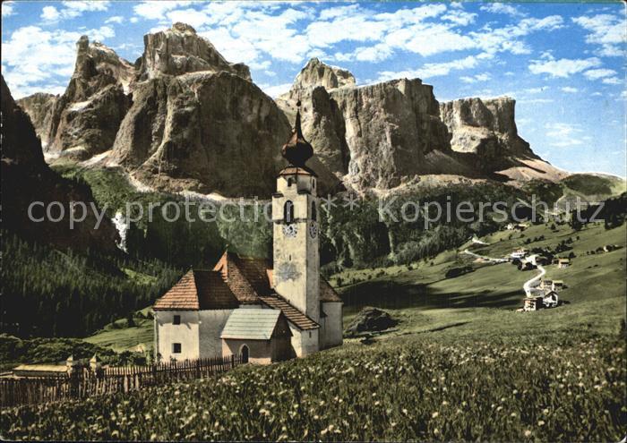 Gruppo Sella mit Kirche