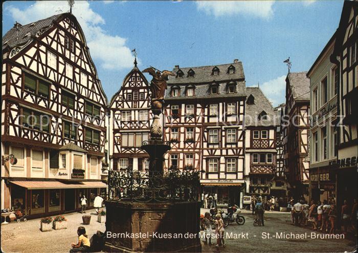 BERNKASTEL-KUES Berncastel Rheinland-Pfalz Mosel-Markt St.-Michael-Brunnen
