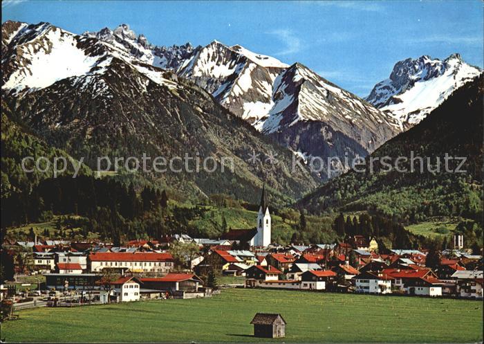 Oberstdorf mit Kegelkopf Krottenkopf Fuerschiesser Kratzer