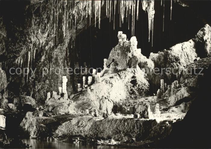 Hoehlen Caves Grottes Saalfeld Feengrotten Gralsburg