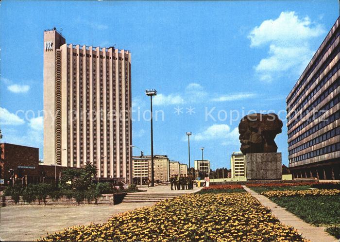 Karl-Marx-Stadt Interhotel Kongress Karl-Marks-Denkmal