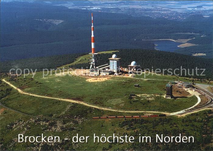 Brocken Harz Fliegeraufnahme mit Sendetuermen