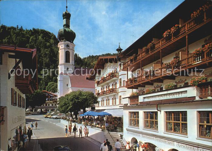 Reit Winkl Dorfstrasse mit Hotel Unterwirt