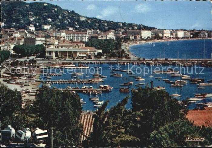 Cannes Alpes-Maritimes Ansicht Jachthafen Schiffe