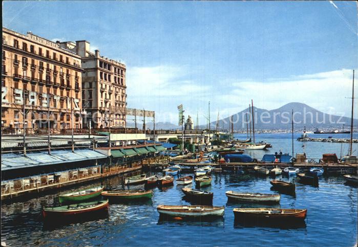 Napoli Neapel Hafen
