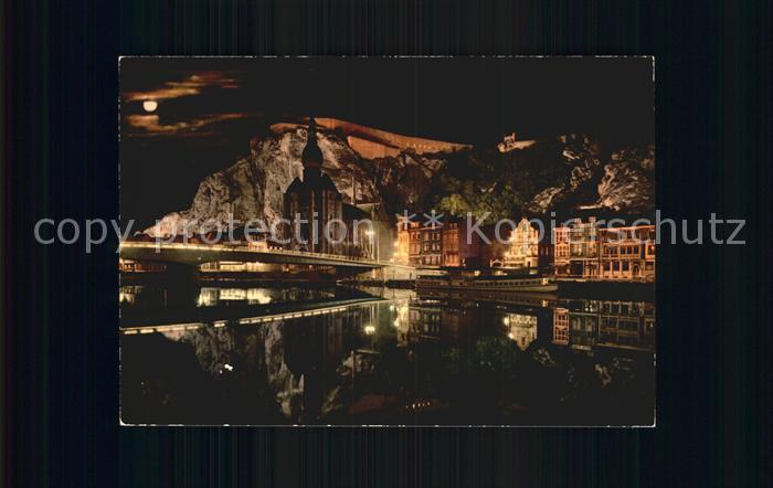 Dinant Wallonie Nachtaufnahme Ansicht