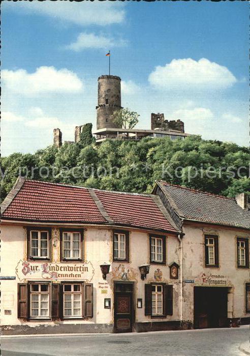 Bad Godesberg Historische Gaststaette Zur Lindenwirtin Aennchen mit Godesburg