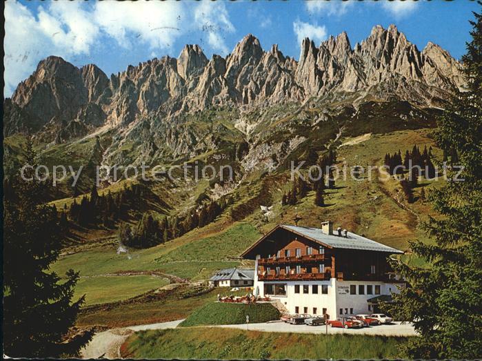 Arthurhaus mit Manndlwand Hochkoenig