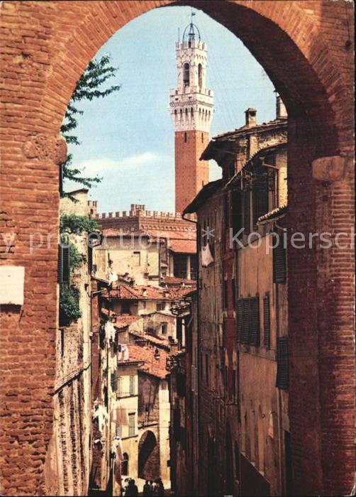 Siena La Torre del Mangia dall Arco di San Giuseppe