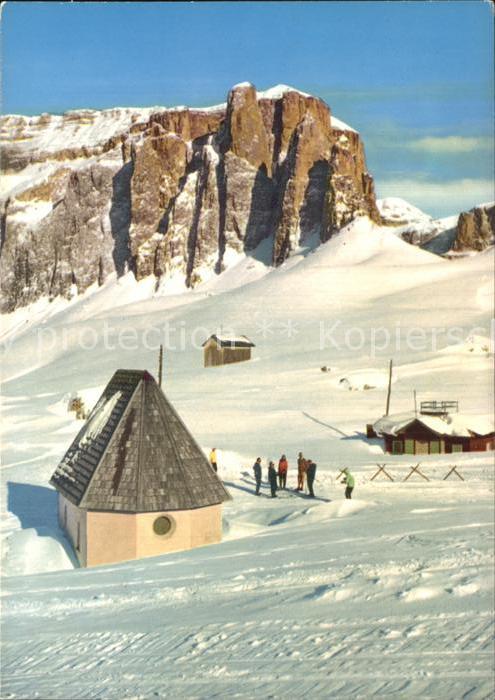 Sellajoch Skipiste Kapelle Alpenklubschutzhaus Piz Boe