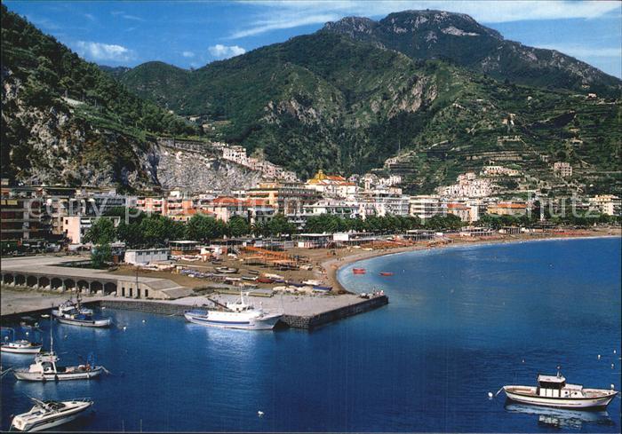 Maiori Lungomare e spiaggi Costiera Amalfitana veduta aerea
