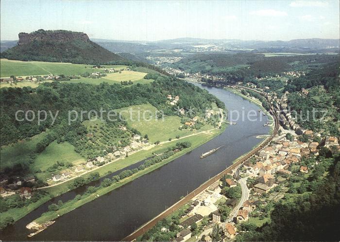 Koenigstein Saechsische Schweiz Panorama Blick zum Lilienstein Tafelberg Elbsand