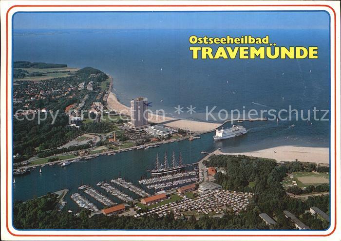 Travemuende Ostseebad Hafen Faehre Strand Fliegeraufnahme