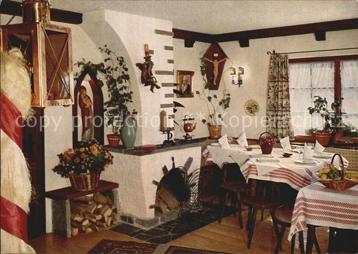 Breitnau Kaisers Tanne Wirtshaus Gaststube Kamin