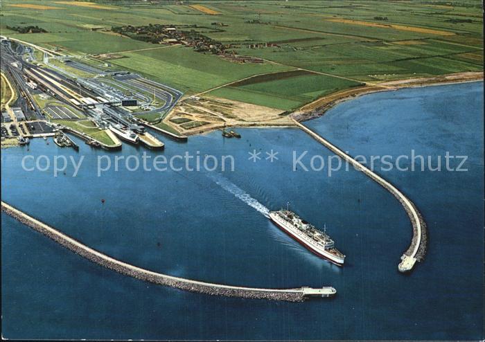 Fehmarn Luftaufnahme Faehrbahnhof Puttgarden