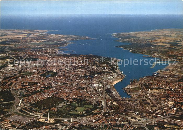 KIEL  CITY Luftaufnahme Stadt und Foerde