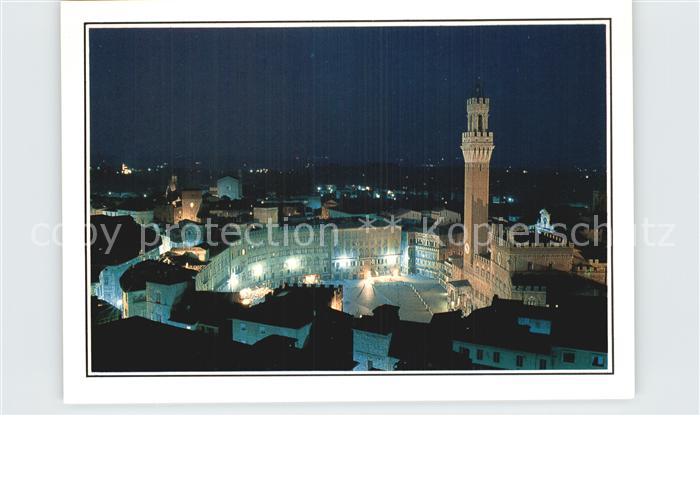 Siena Piazza del Campo e Torre del Mangia notturno