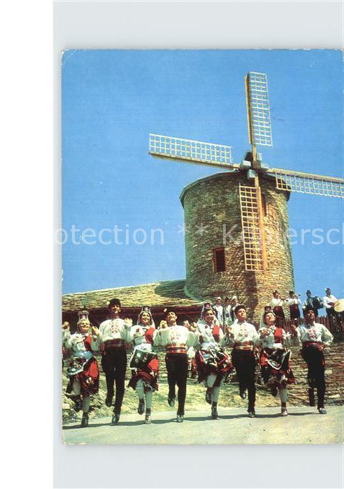 Slantschev Brjag Restaurant Melnizata Windmuehle Volkstanz Trachten