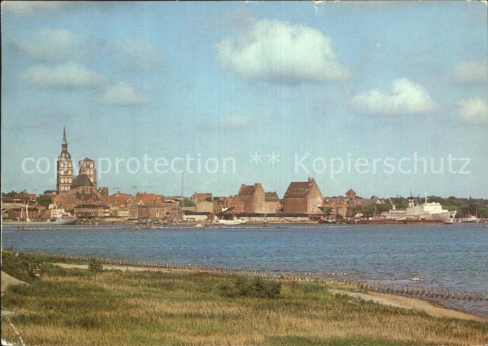 Stralsund Mecklenburg Vorpommern Blick vom Ruegendamm