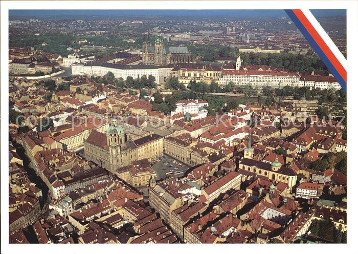 Praha Prahy Prague Fliegeraufnahme Stadtzentrum mit Burg