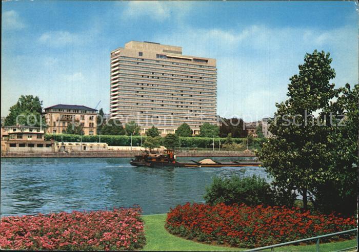 Frankfurt Main Mainpartie mit Hotel Frankfurt Intercontinental