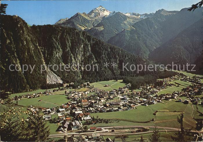 Mayrhofen Zillertal mit Ahornspitze